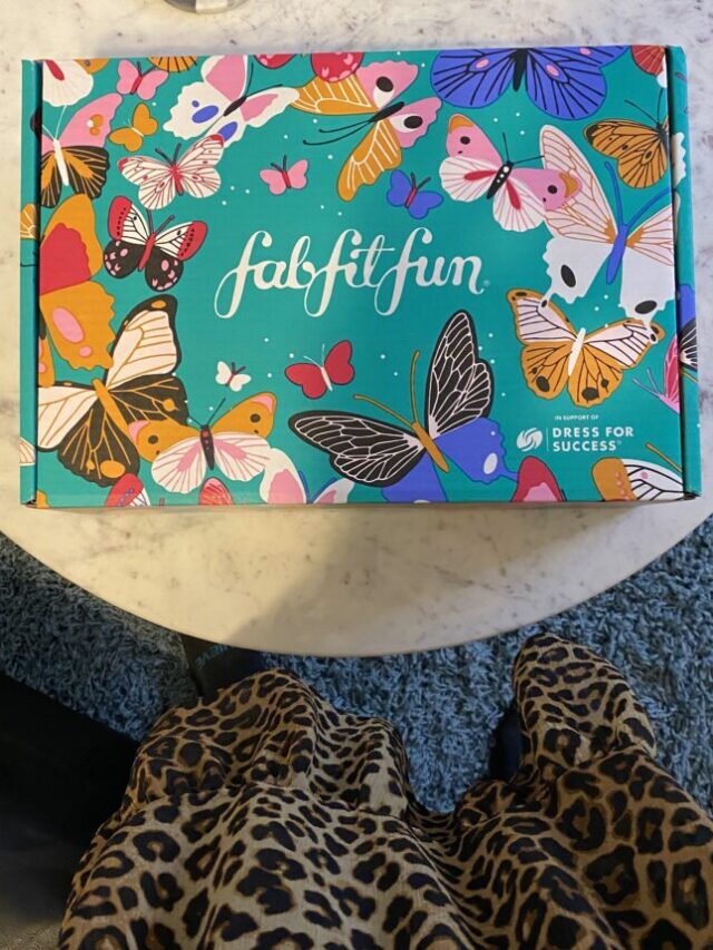 Is FabFitFun Worth It? here goes gabbi